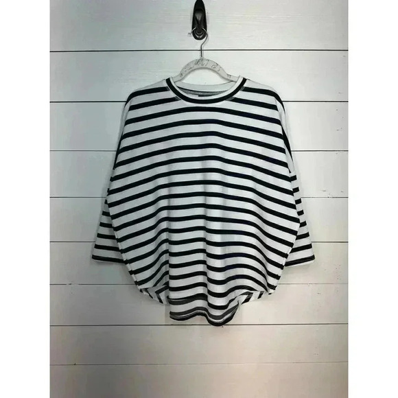 Toss Designs Small Nautical Blue & White Striped 3/4 Sleeve High-Low Sweater - Picture 3 of 10